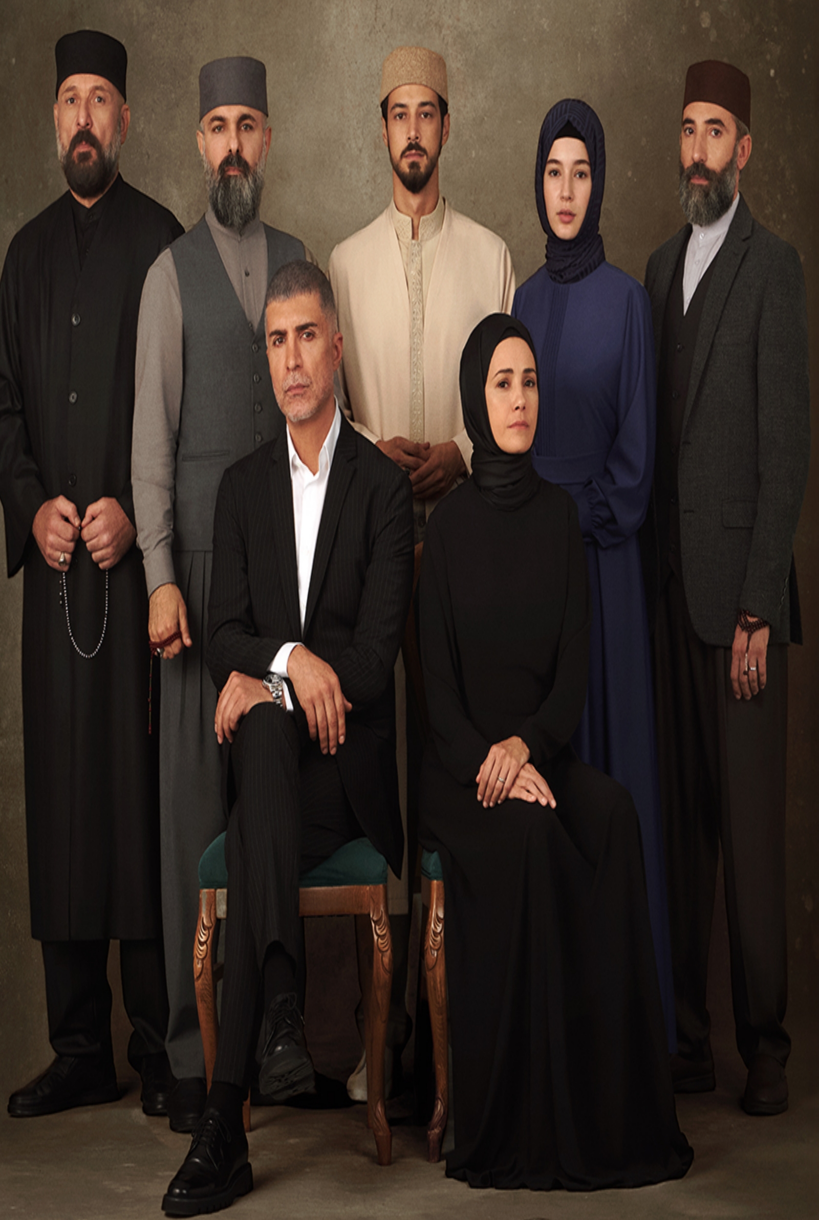 مسلسل البراعم الحمراء مترجم